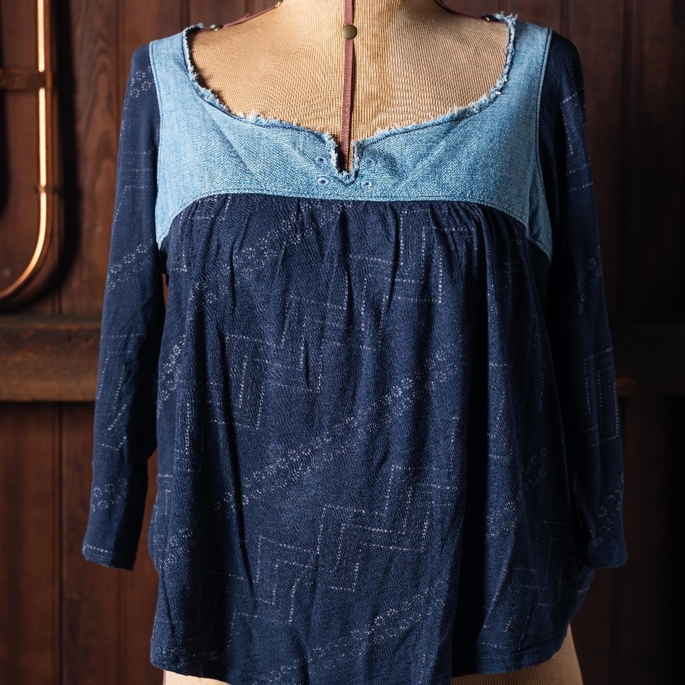 Levi's Boho Flowy Chambray/Geometric Print Top Sz M